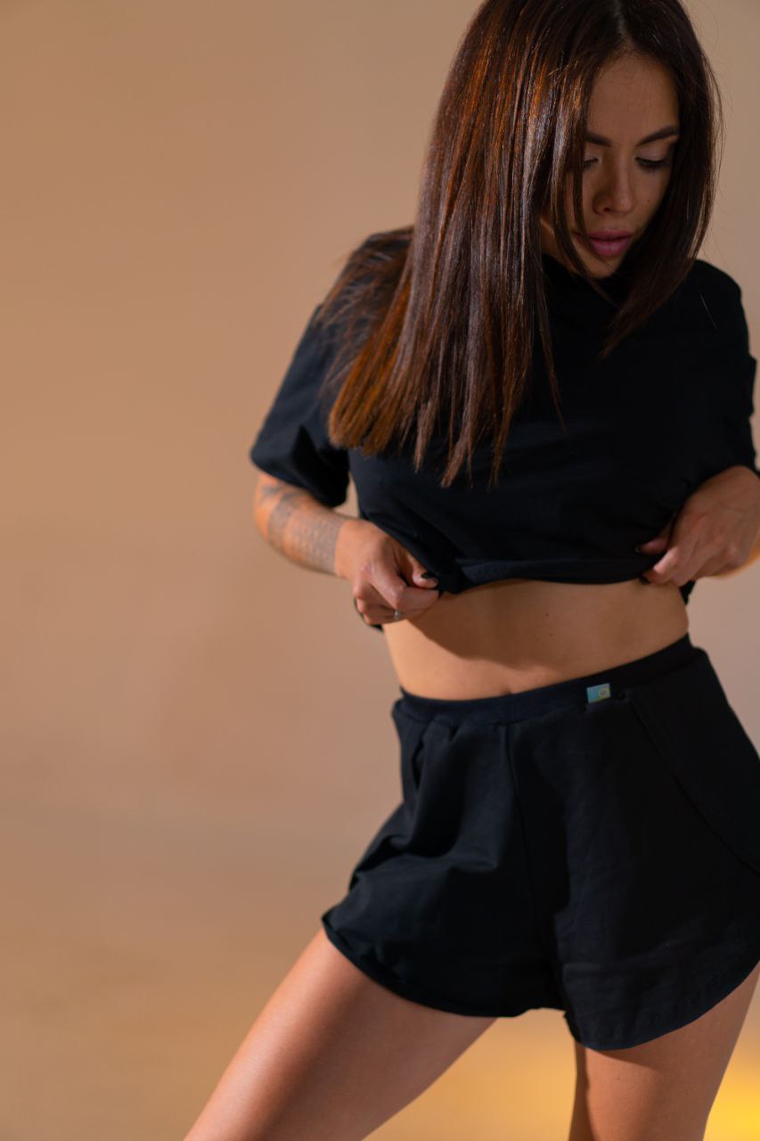 Топ і шорти pole wear